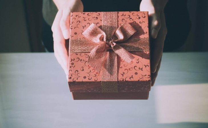15 Best Gift Ideas For Artists